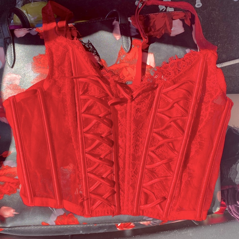 VS Red L Corset